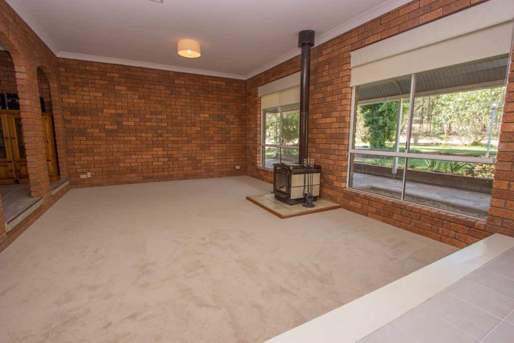 4 Bells Road, Narrandera NSW 2700 - photo 3