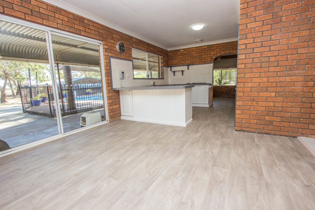 4 Bells Road, Narrandera NSW 2700 - photo 4