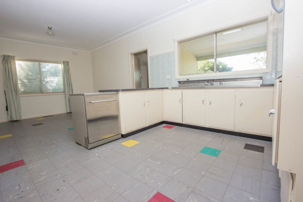 38 Dalgetty Street, Narrandera NSW 2700 - photo 3