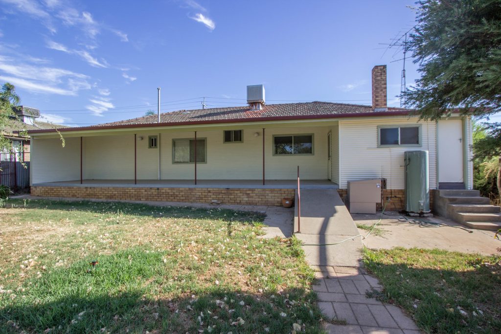 38 Dalgetty Street, Narrandera NSW 2700 - photo 10
