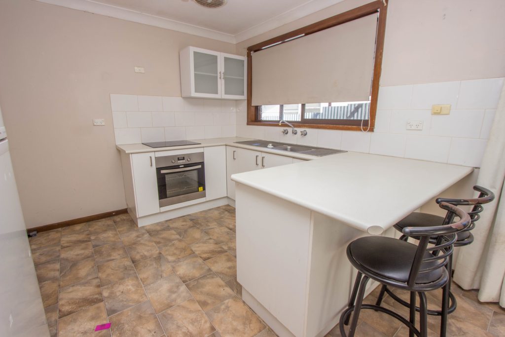 22 Watermain Street, Narrandera NSW 2700 - photo 2