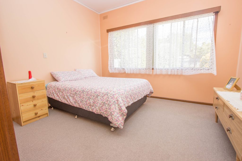 42 Riverine Street, Narrandera NSW 2700 - photo 9