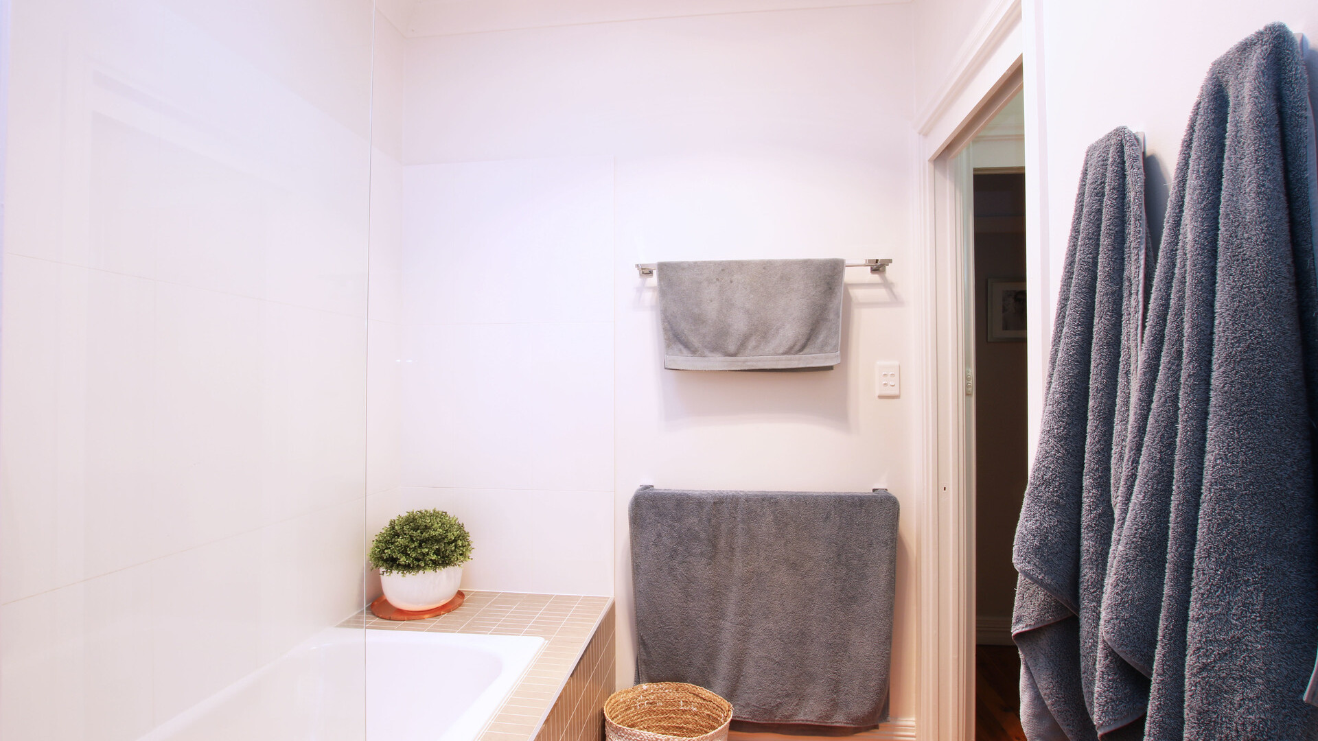 26 William Street, Narrandera NSW 2700 - photo 11