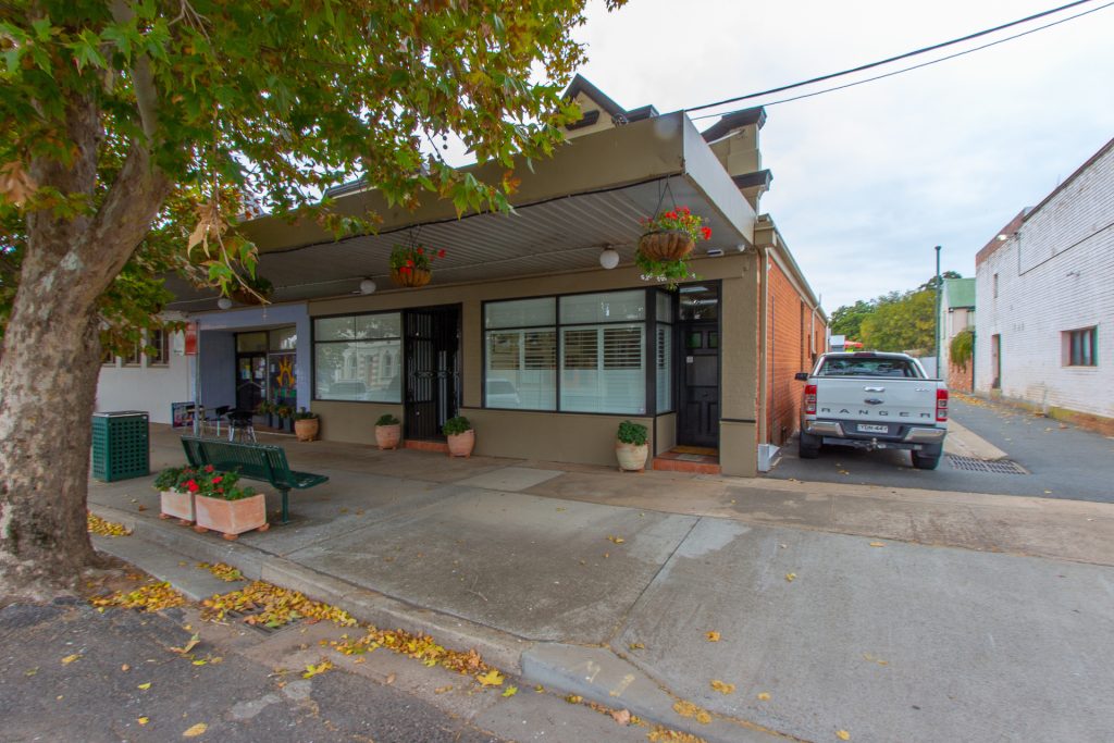 175 East Street, Narrandera NSW 2700 - photo 2