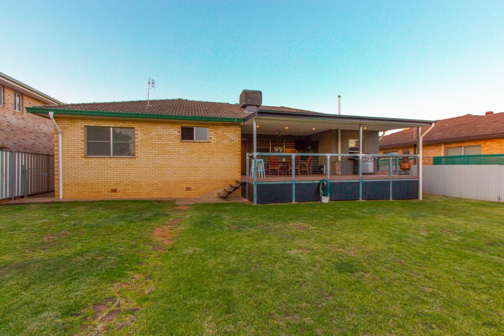 18 Riverine Street, Narrandera NSW 2700 - photo 13
