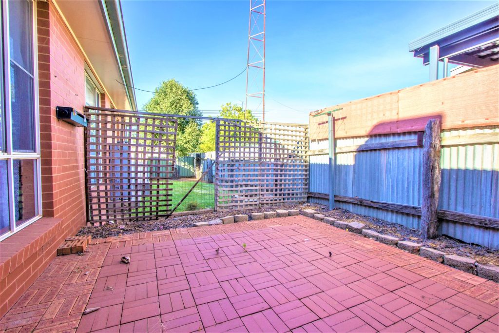 6 Crown Street, Narrandera NSW 2700 - photo 10