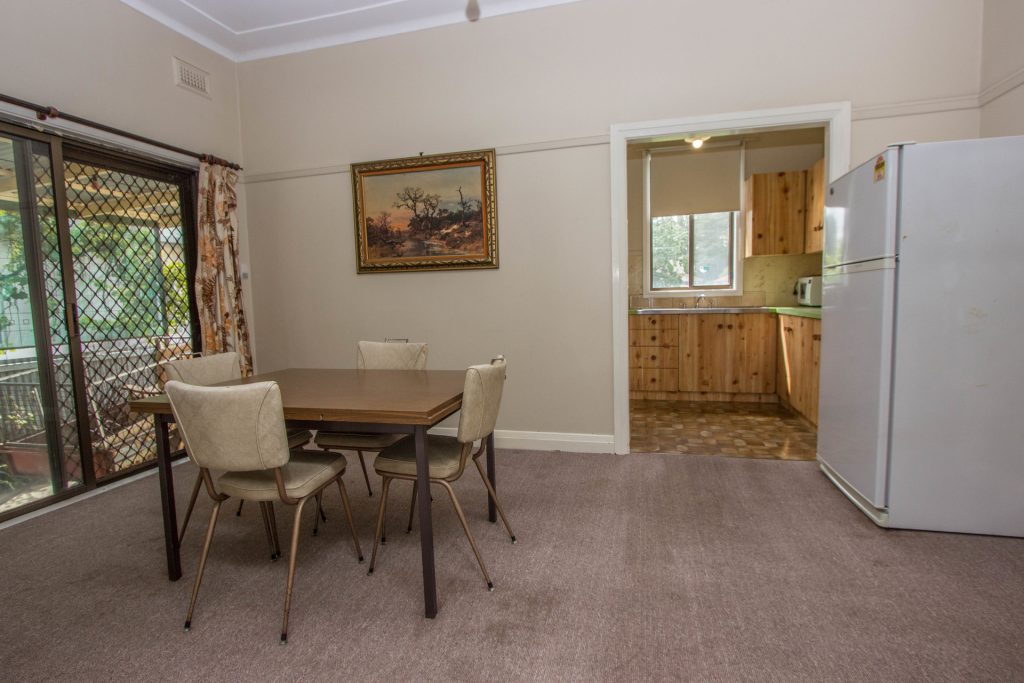 39 Riverine Street, Narrandera NSW 2700 - photo 3