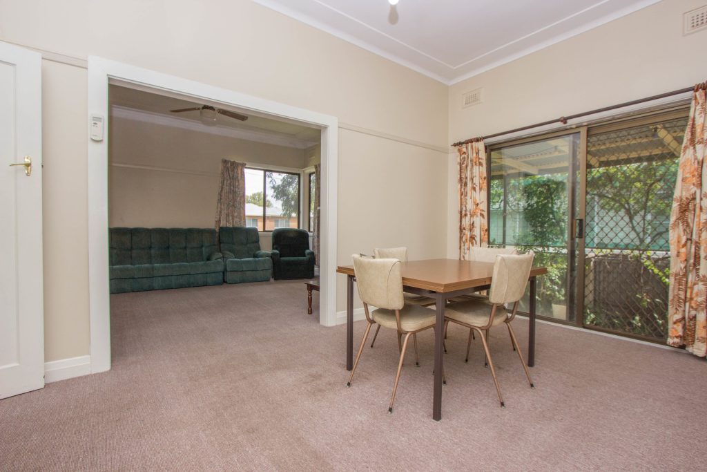 39 Riverine Street, Narrandera NSW 2700 - photo 4