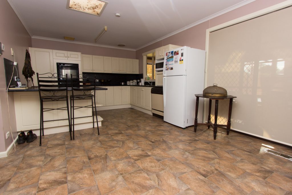 2 Japonica Place, Narrandera NSW 2700 - photo 5