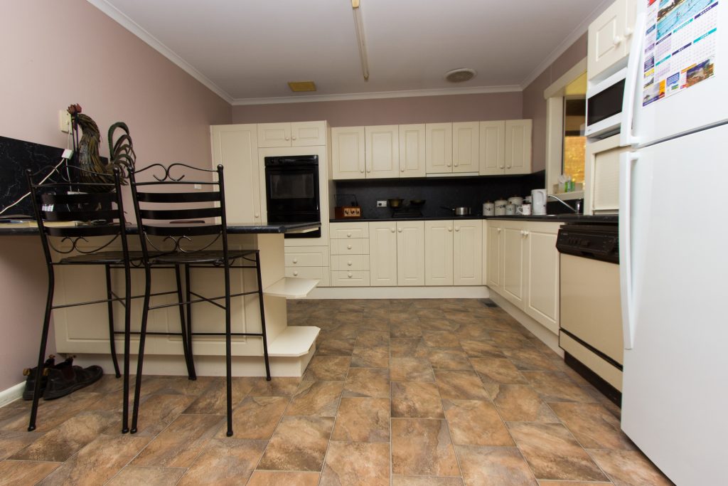 2 Japonica Place, Narrandera NSW 2700 - photo 6