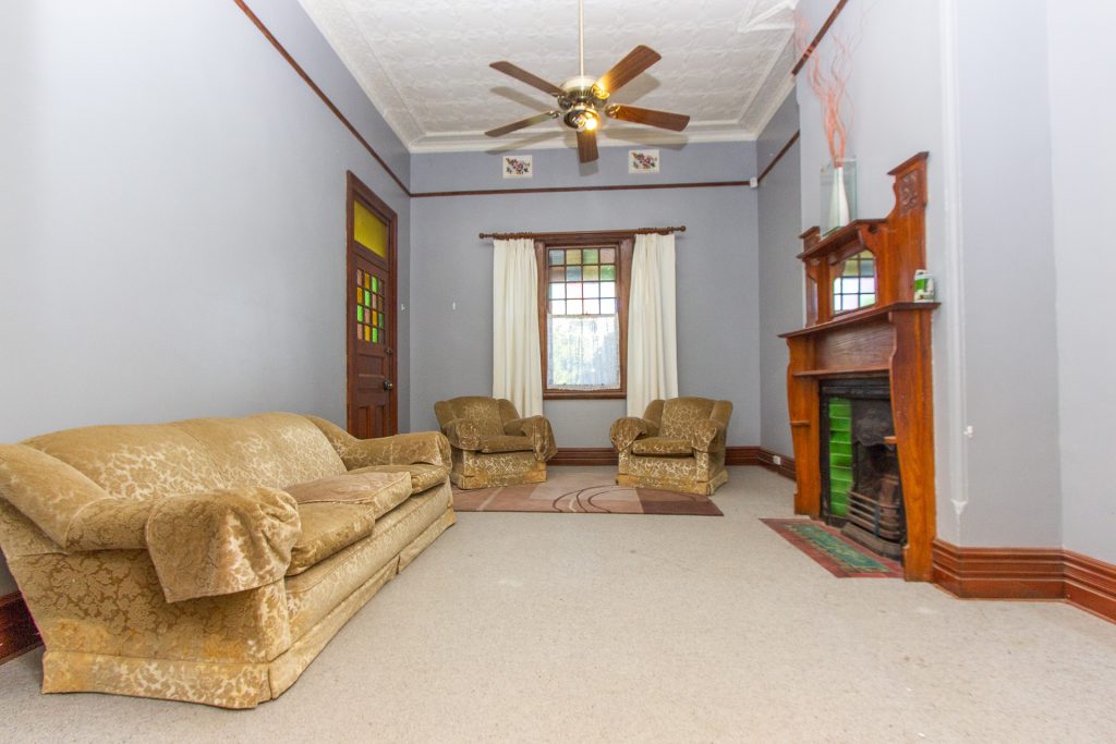 6 Willans Street, Narrandera NSW 2700 - photo 2
