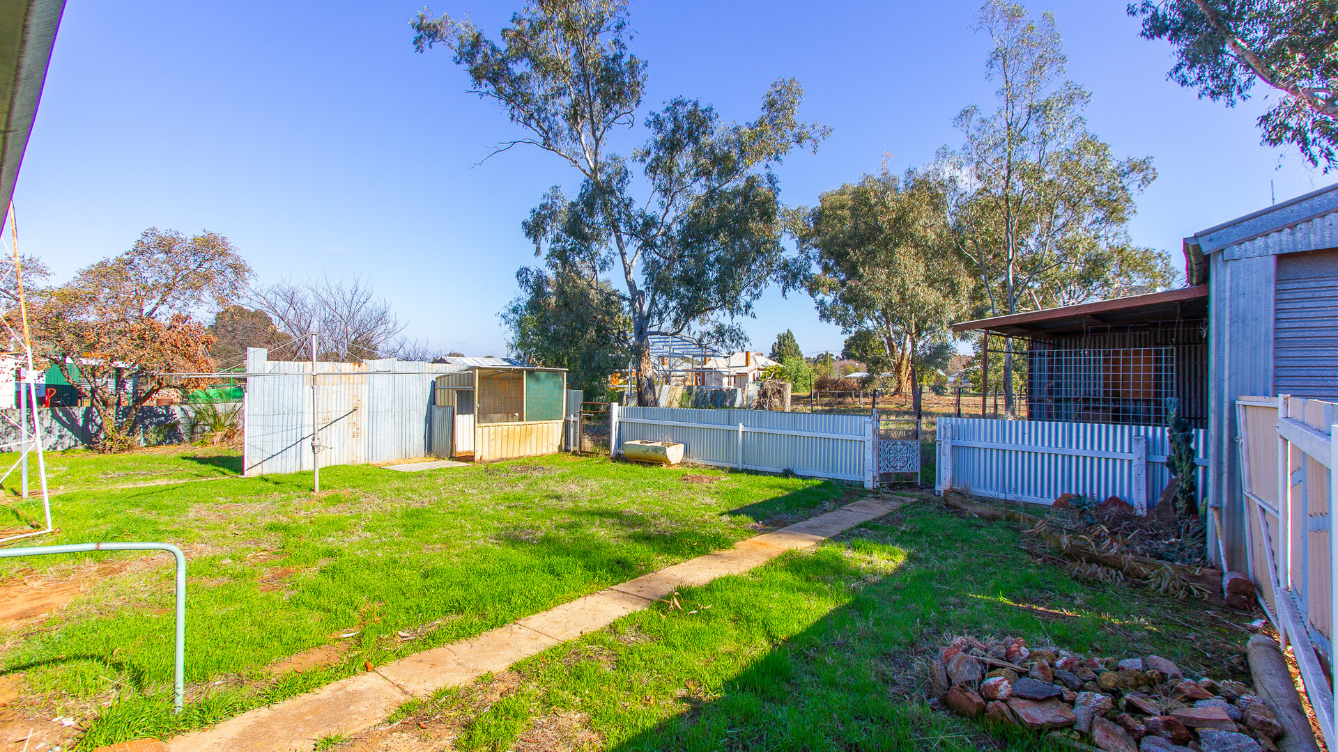 46 Barellan Street, Grong Grong NSW 2652 - photo 9