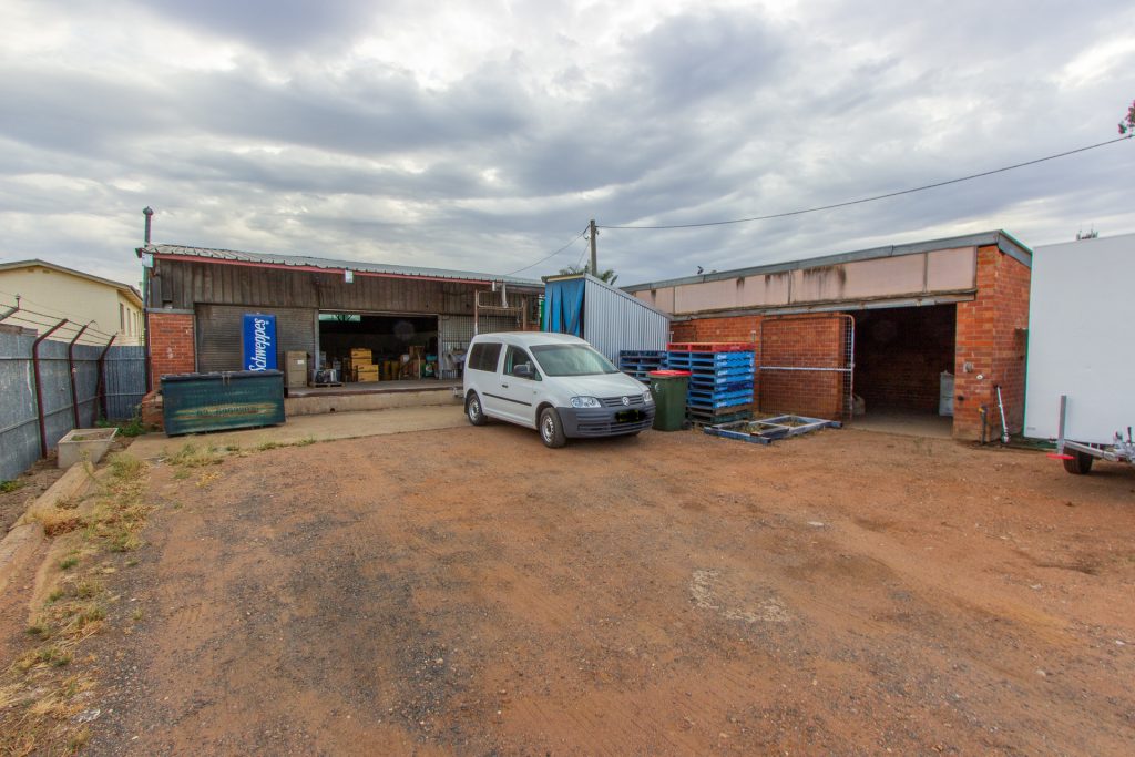 43 Kurrajong Avenue, Leeton NSW 2705 - photo 8