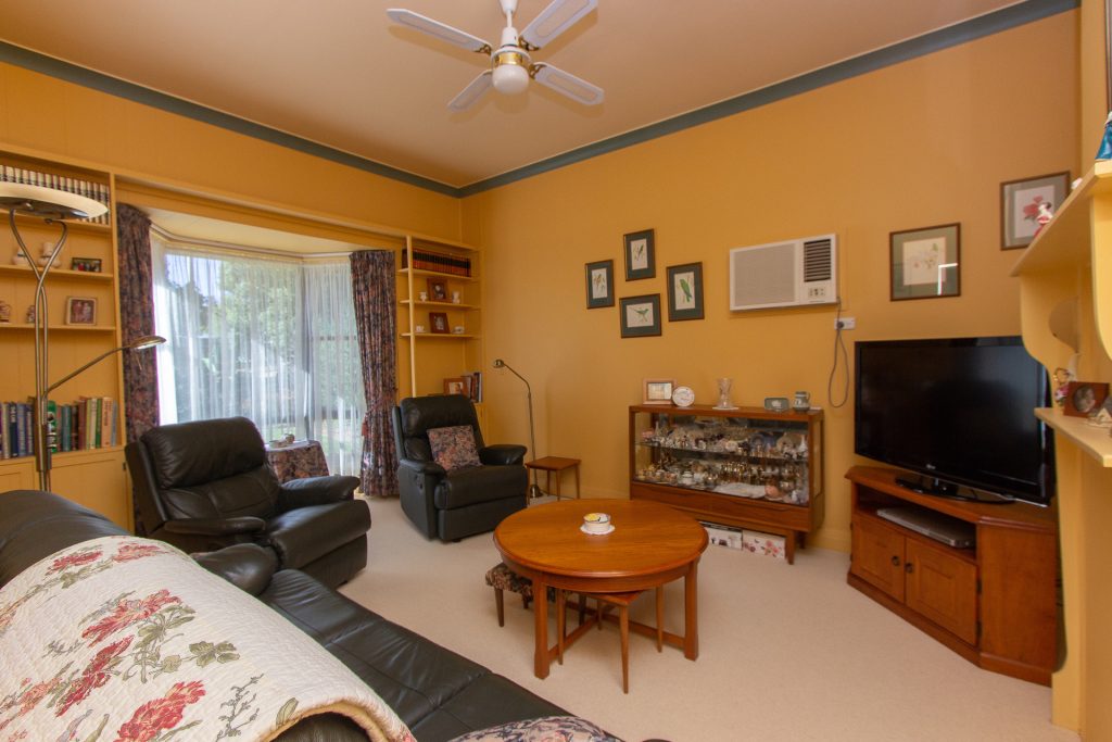 20 Argyle Street, Narrandera NSW 2700 - photo 2