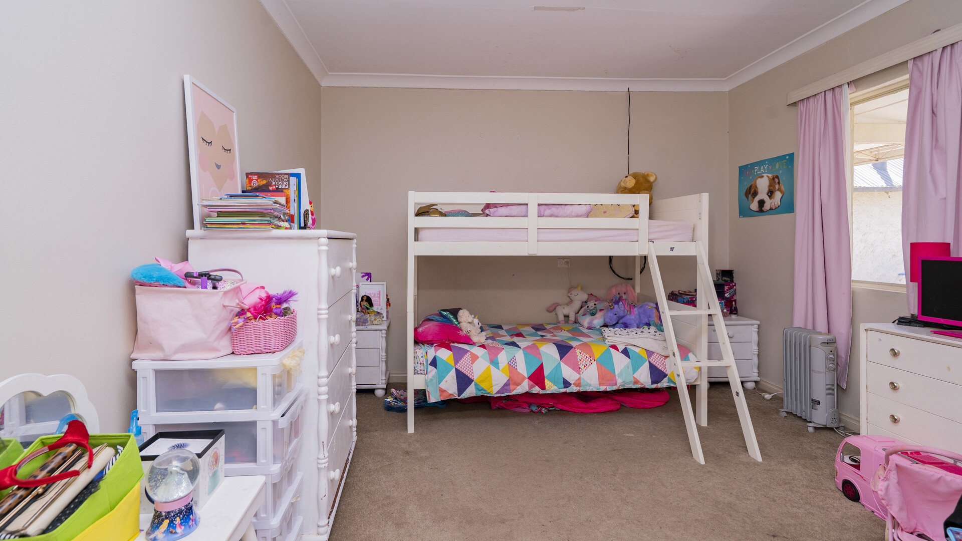 13 Chantilly Street, Narrandera NSW 2700 - photo 12