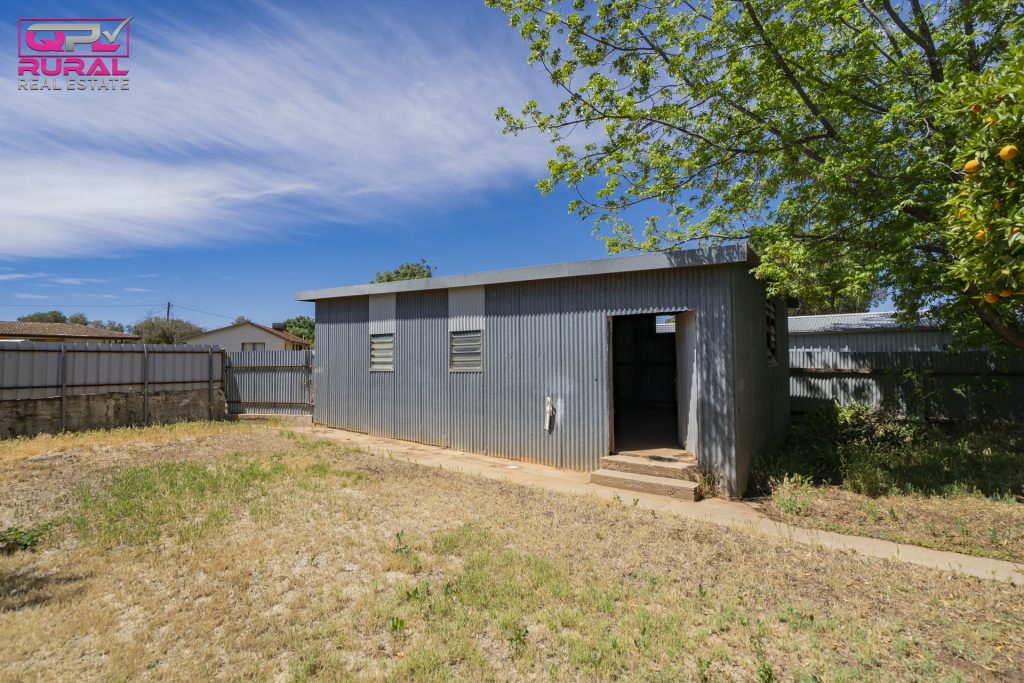 13 Chantilly Street, Narrandera NSW 2700 - photo 17