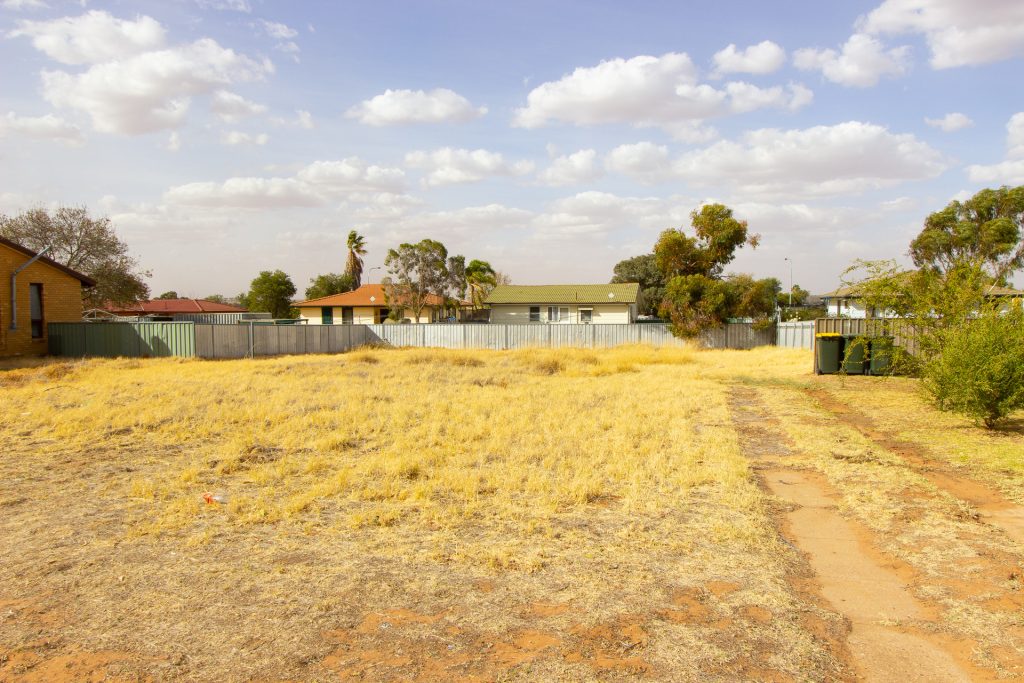 5 Lady Loch Crescent, Narrandera NSW 2700 - photo 4
