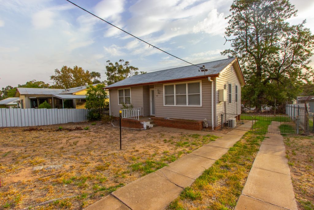 50 Frederica Street, Narrandera NSW 2700 - McGrath Riverina