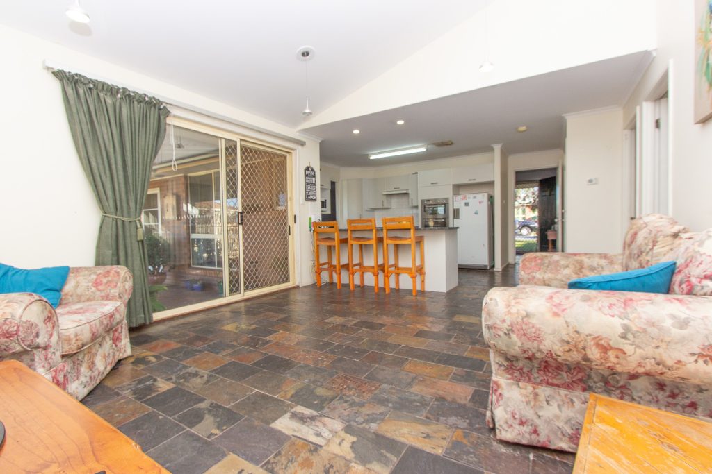 19 Kiesling Drive, Narrandera NSW 2700 - photo 6