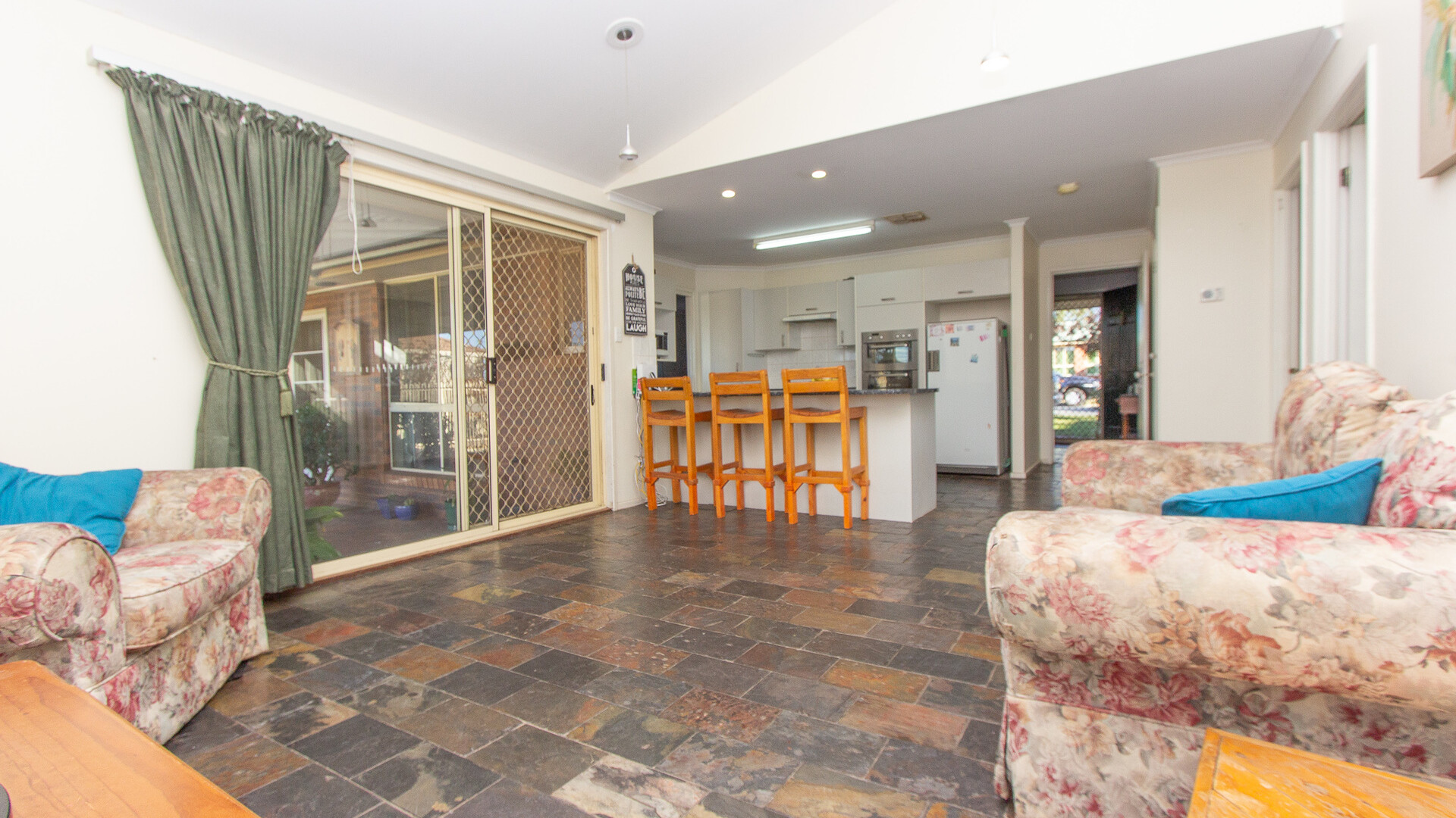 19 Kiesling Drive, Narrandera NSW 2700 - photo 6