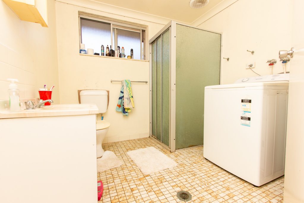 5 Helenor Crescent, Narrandera NSW 2700 - photo 5