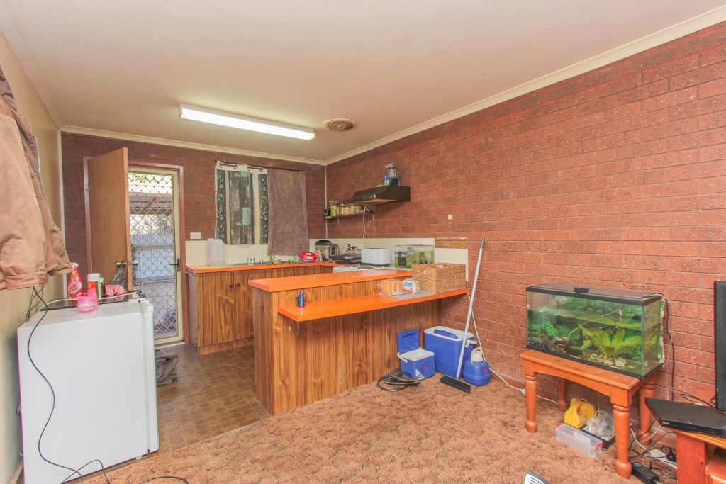 5 Helenor Crescent, Narrandera NSW 2700 - photo 8
