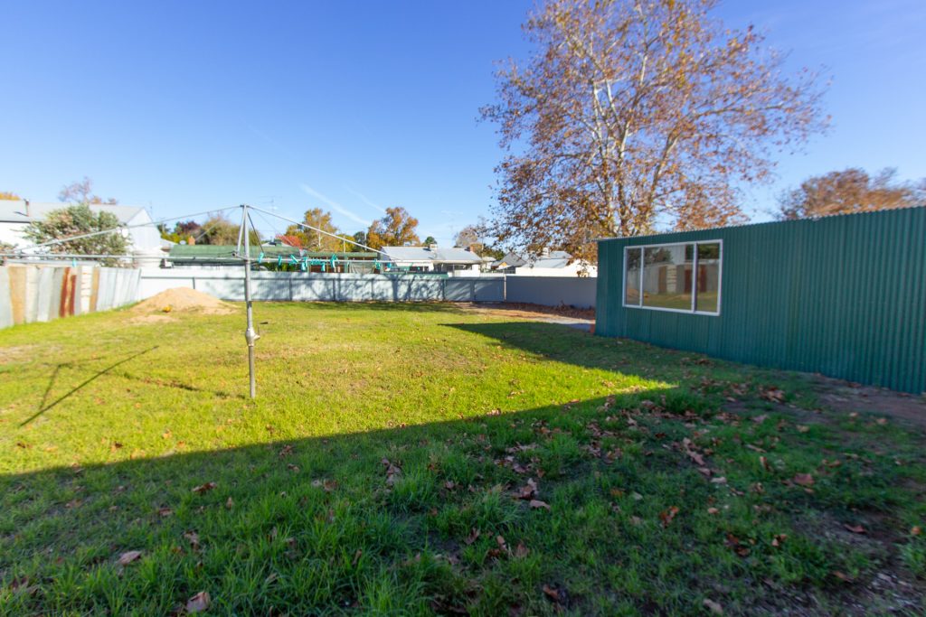 16 Audley Street, Narrandera NSW 2700 - photo 11