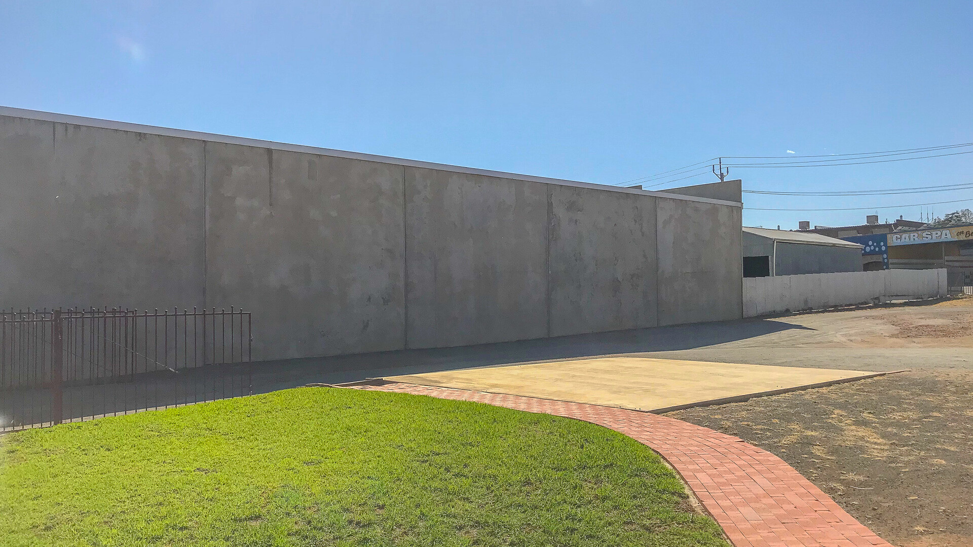 29 Acacia Avenue, Leeton NSW 2705 - photo 4