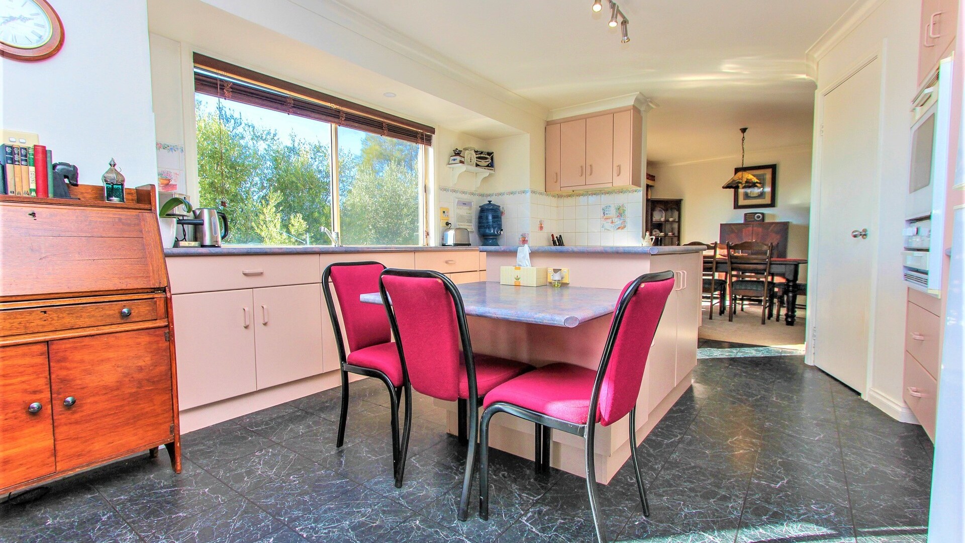 621 Barellan Road, Narrandera NSW 2700 - photo 13