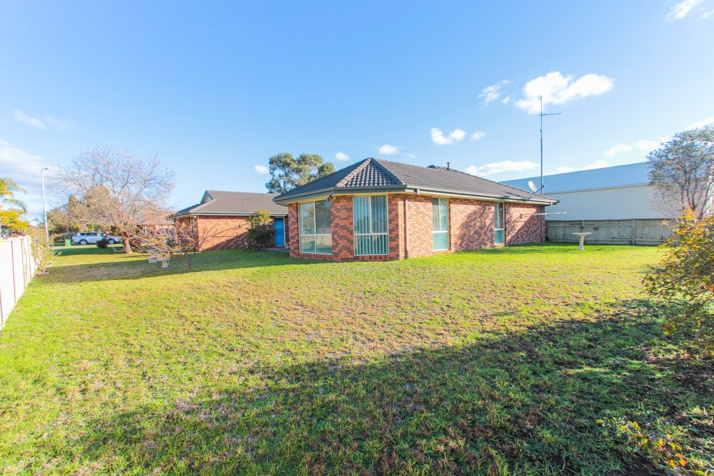 15 Kiesling Drive, Narrandera NSW 2700 - photo 14