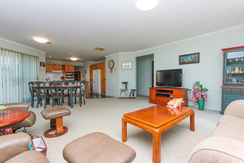 15 Kiesling Drive, Narrandera NSW 2700 - photo 8