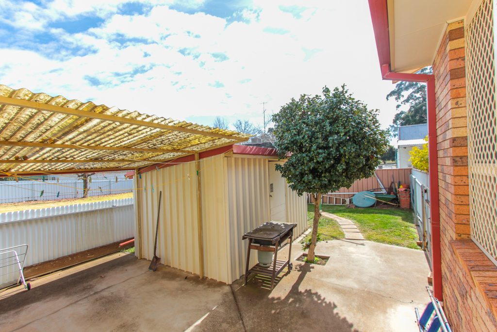 26 Midgeon Street, Narrandera NSW 2700 - photo 15
