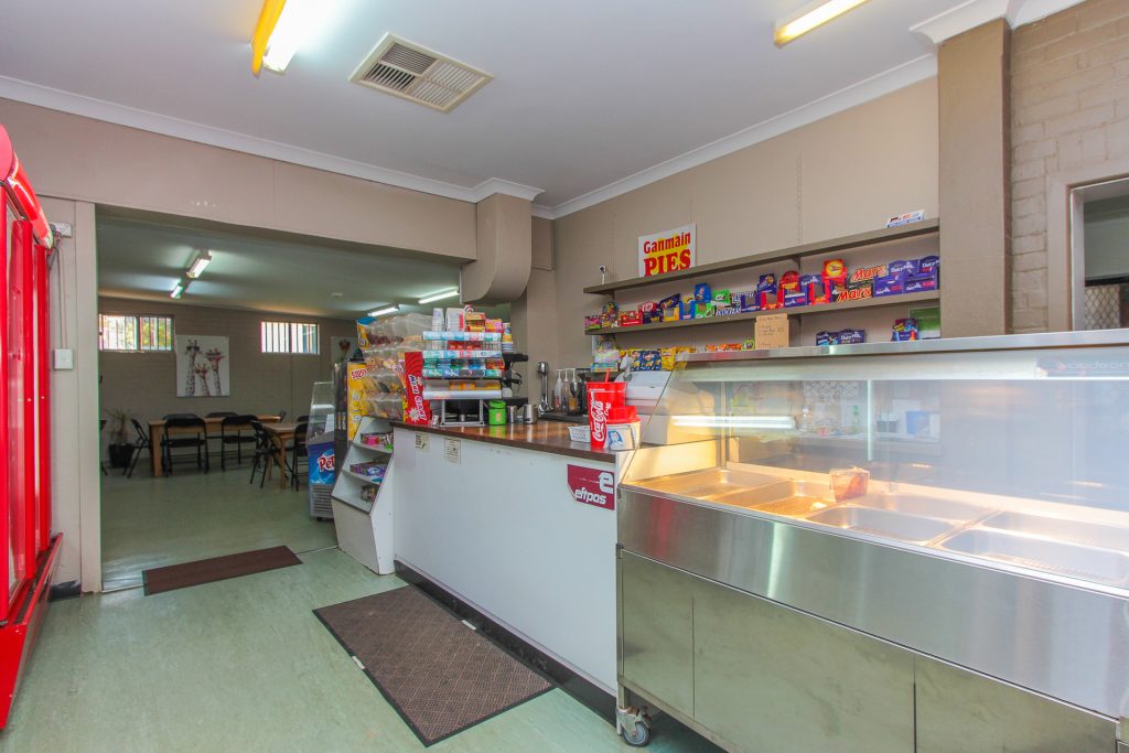49 Adams Street, Narrandera NSW 2700 - photo 2