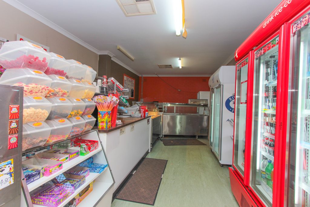 49 Adams Street, Narrandera NSW 2700 - photo 3