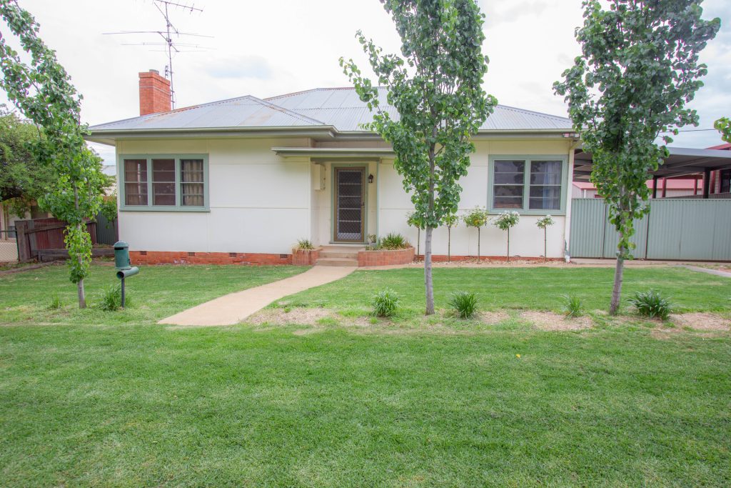 8 Arthur Street, Narrandera NSW 2700 - McGrath Riverina