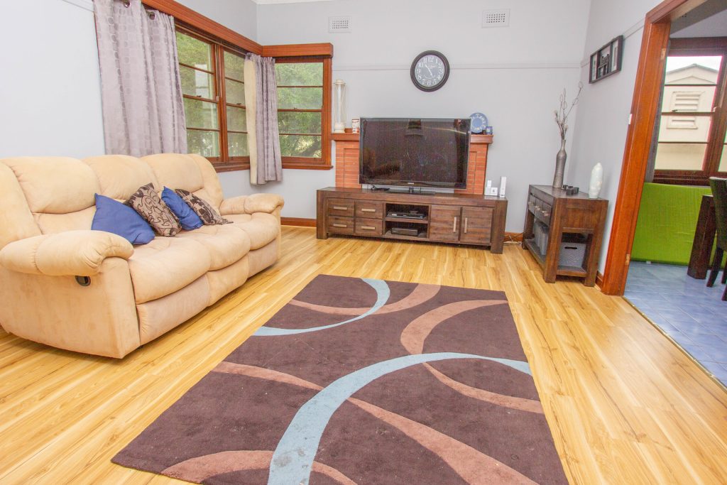 8 Arthur Street, Narrandera NSW 2700 - photo 4