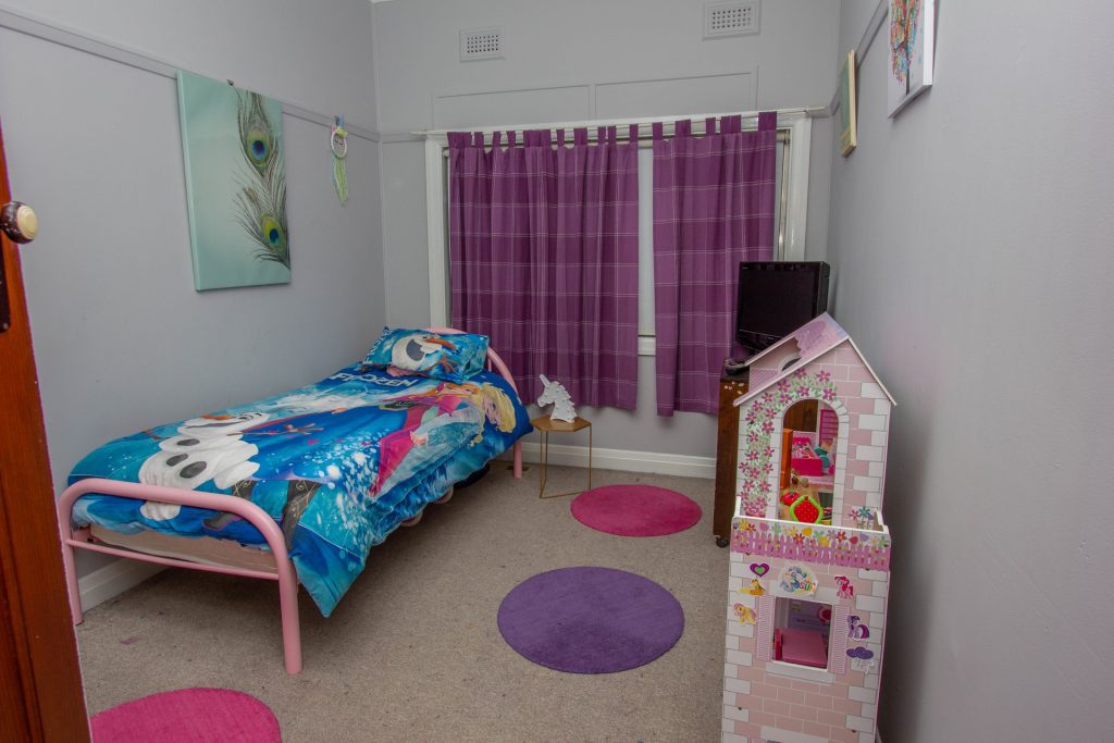 8 Arthur Street, Narrandera NSW 2700 - photo 6