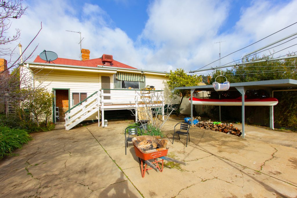 113 Larmer Street, Narrandera NSW 2700 - photo 10