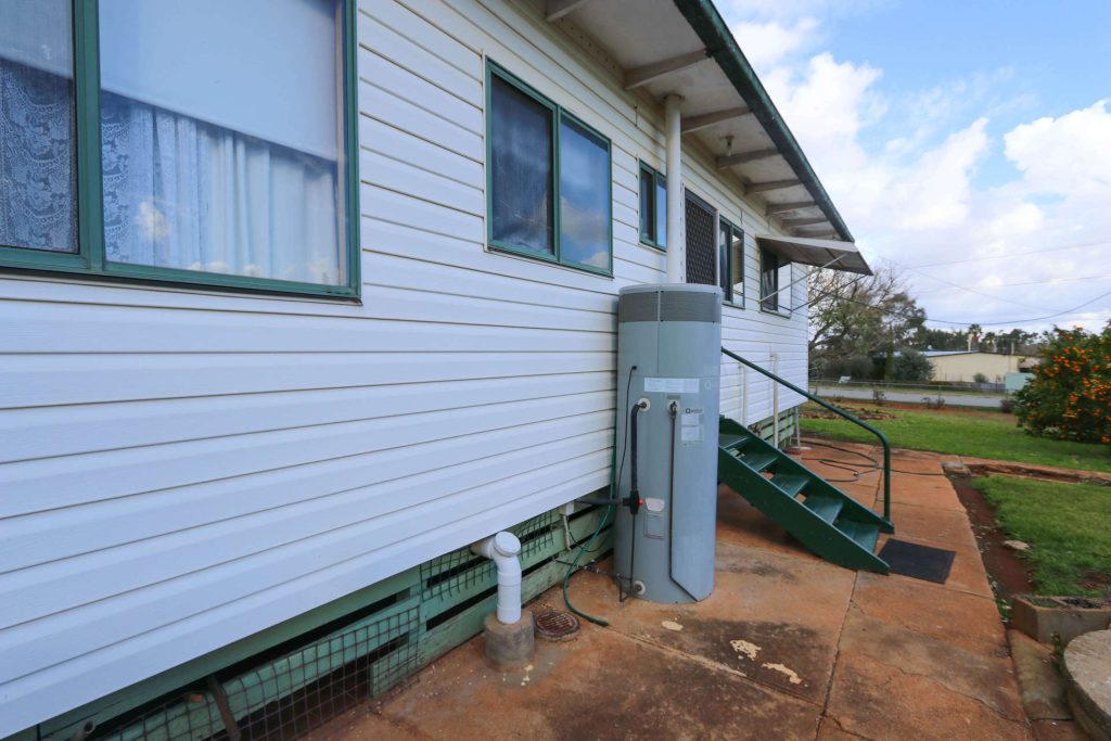 21 Cassiterite Street, Ardlethan NSW 2665 - photo 9