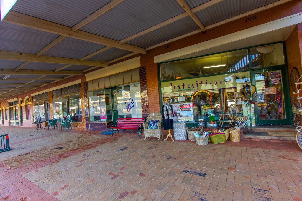 131 Green Street, Lockhart NSW 2656 - photo 2