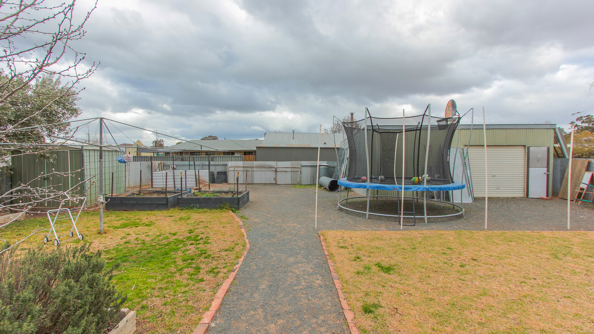 28 Hebden Street, Lockhart NSW 2656 - photo 12