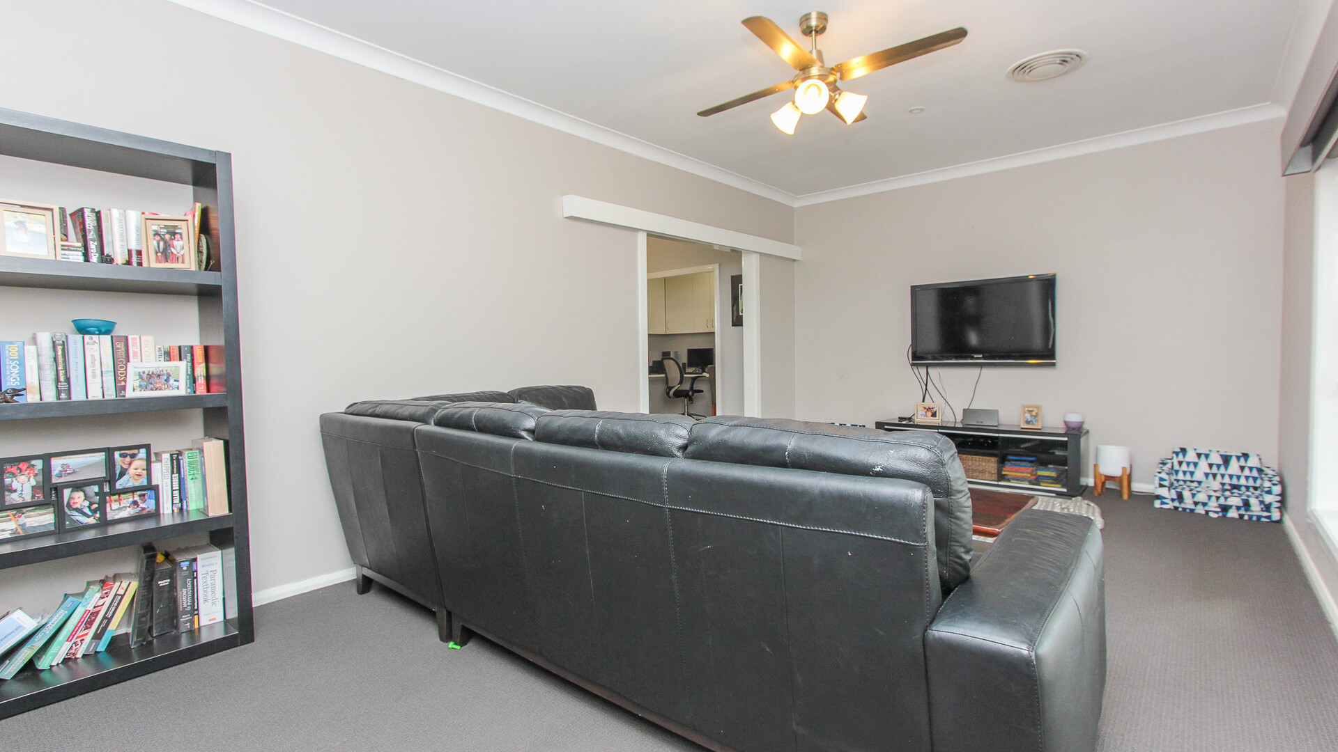 28 Hebden Street, Lockhart NSW 2656 - photo 3