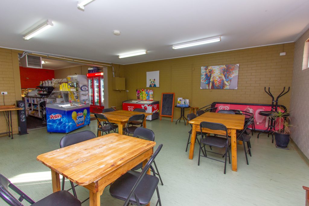 49 Adams Street, Narrandera NSW 2700 - photo 5
