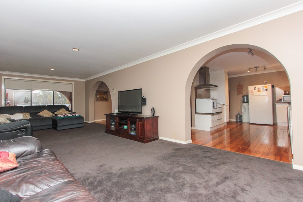 1 Japonica Place, Narrandera NSW 2700 - photo 5