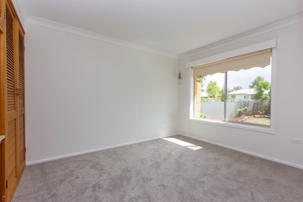 3 Victoria Avenue, Narrandera NSW 2700 - photo 11