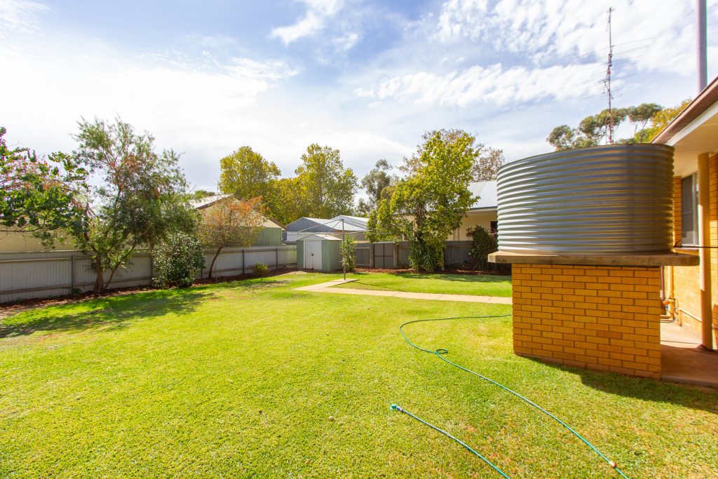 3 Victoria Avenue, Narrandera NSW 2700 - photo 14