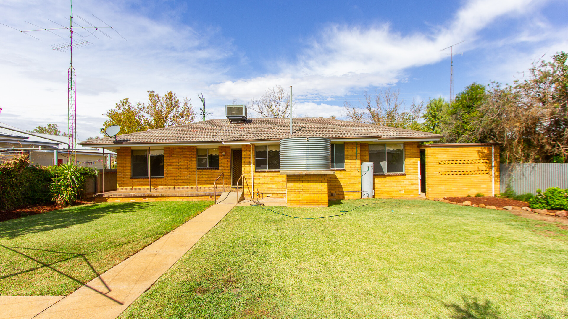 3 Victoria Avenue, Narrandera NSW 2700 - photo 15