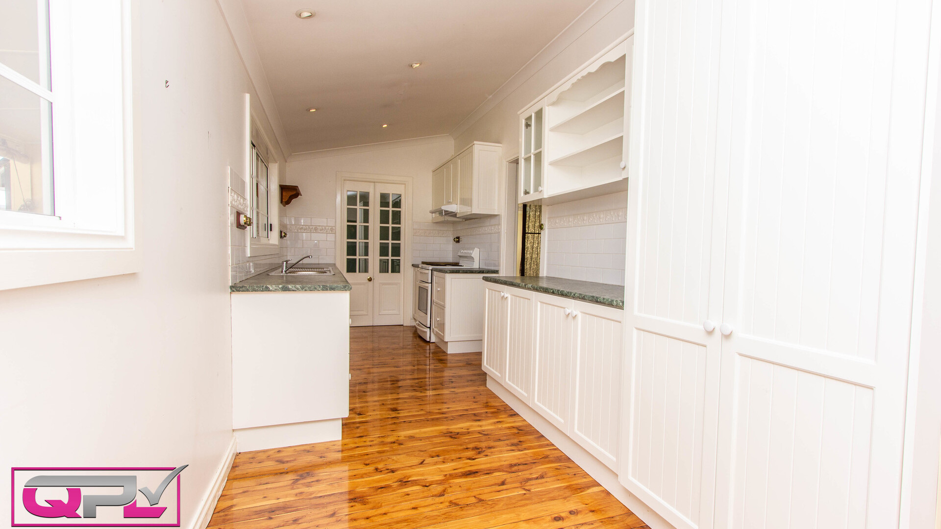 12 William Street, Narrandera NSW 2700 - photo 3