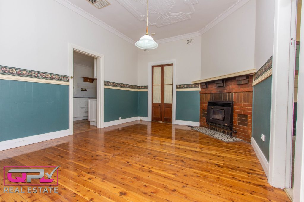 12 William Street, Narrandera NSW 2700 - photo 4