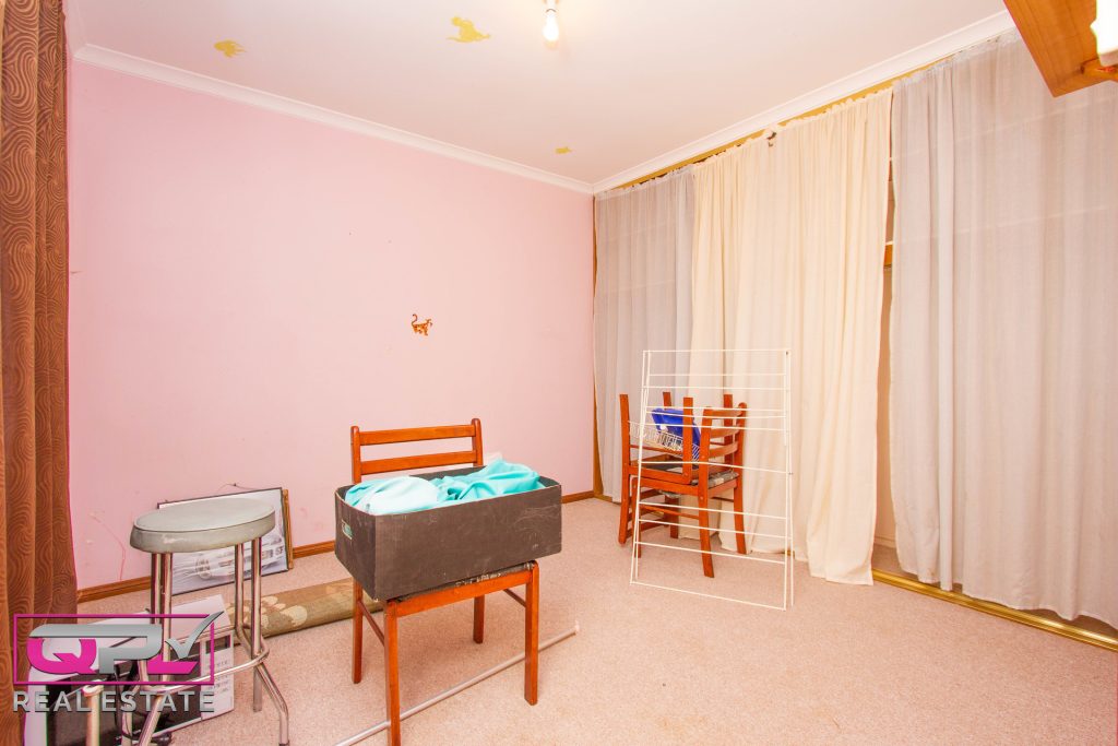 15 Ashton Street, Narrandera NSW 2700 - photo 4